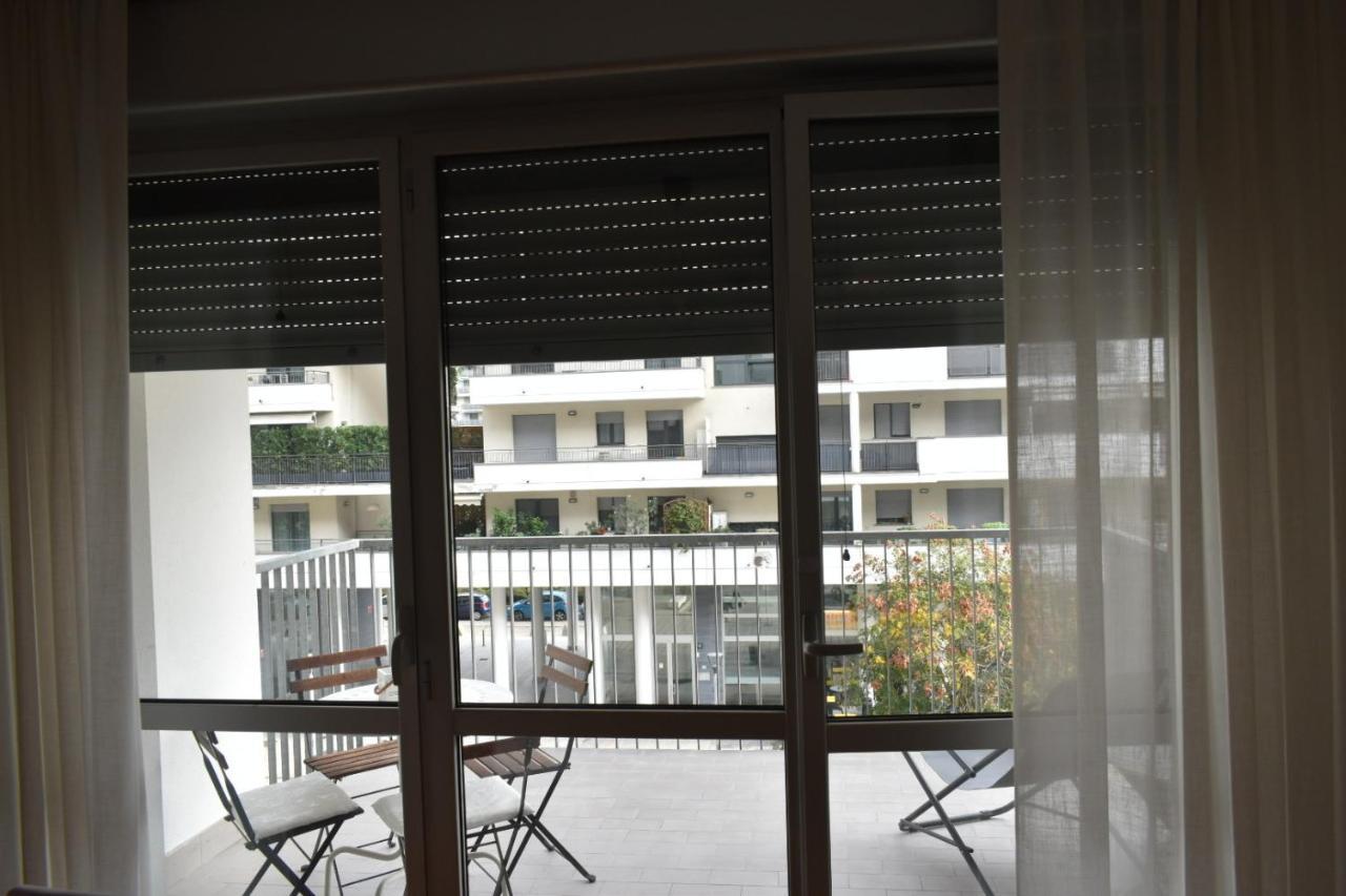 House Promenade Santa Giulia Apartment Milano Exterior foto