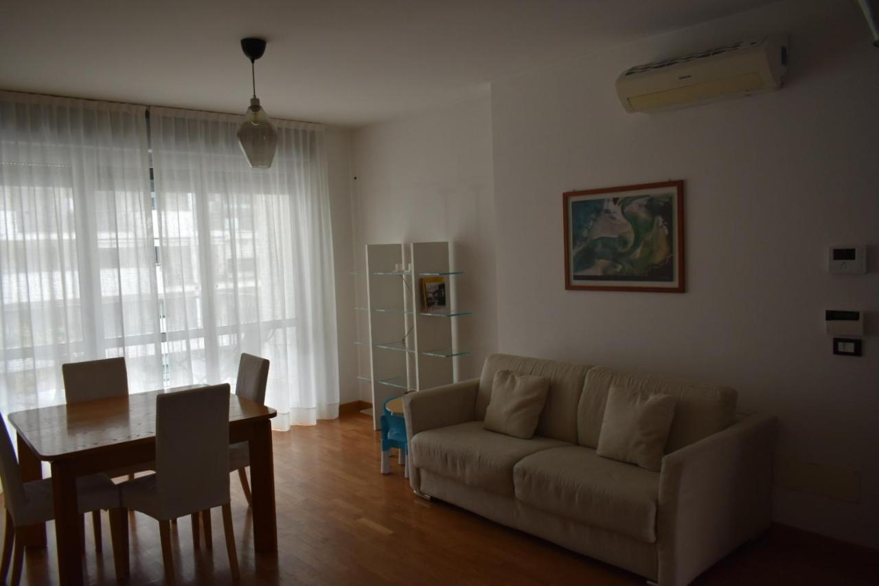 House Promenade Santa Giulia Apartment Milano Exterior foto